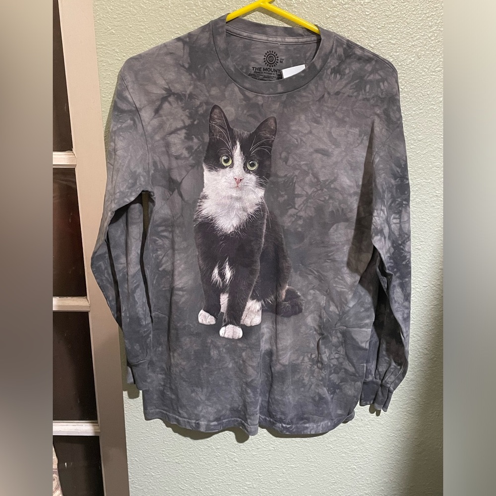 The Mountain Cat Tee